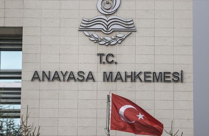 AYM dava açmıştı: Türkiye Gençlik Partisi kapatıldı