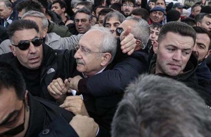 Kılıçdaroğlu’na Çubuk’taki linç girişiminde ‘Yakın o evi’ diye bağıran sanığa 5 yıl 10 ay ceza