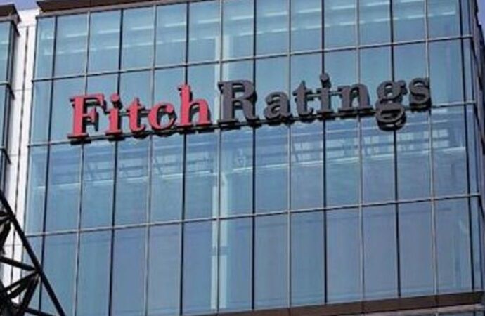 Fitch, Türkiye’nin büyüme tahminlerini aşağı yönlü revize etti