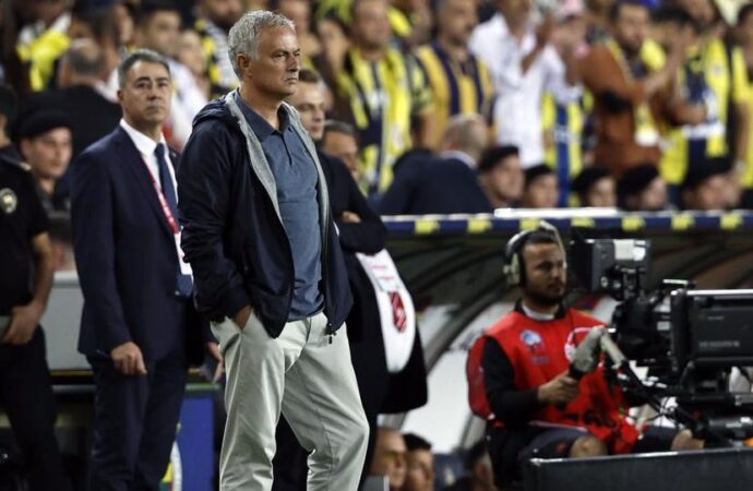 ‘Mourinho tartışılır hale geldi’