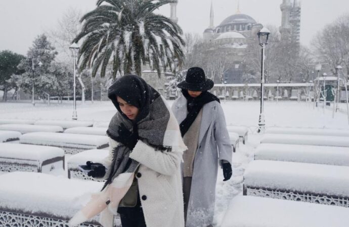 Meteoroloji’den İstanbul dahil birçok il için sağanak uyarısı: Kar yağışı beklenen iller açıklandı