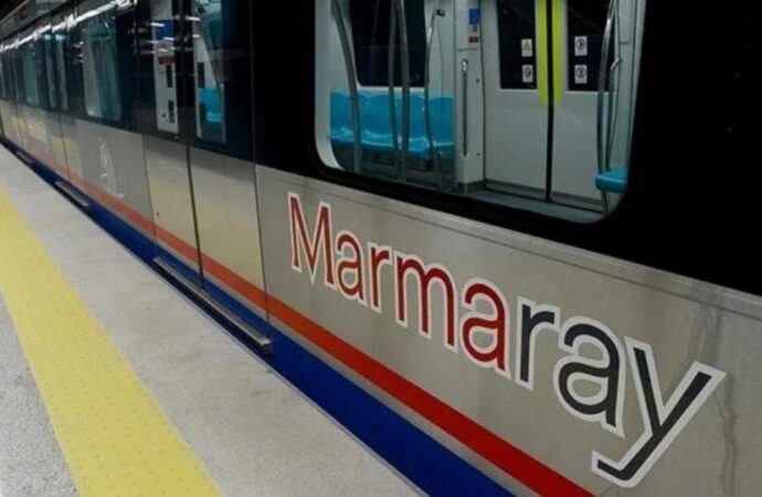 Marmaray’da teknik arıza: Seferler aksadı