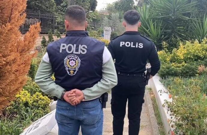 Cem Garipoğlu’nun mezarı başında polis nöbet tutuyor