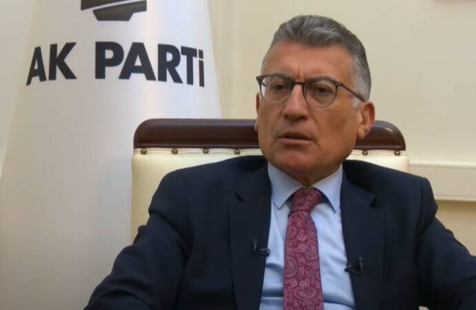 AK Parti’den ‘genel af’ ve ‘anayasada anadil’ açıklaması