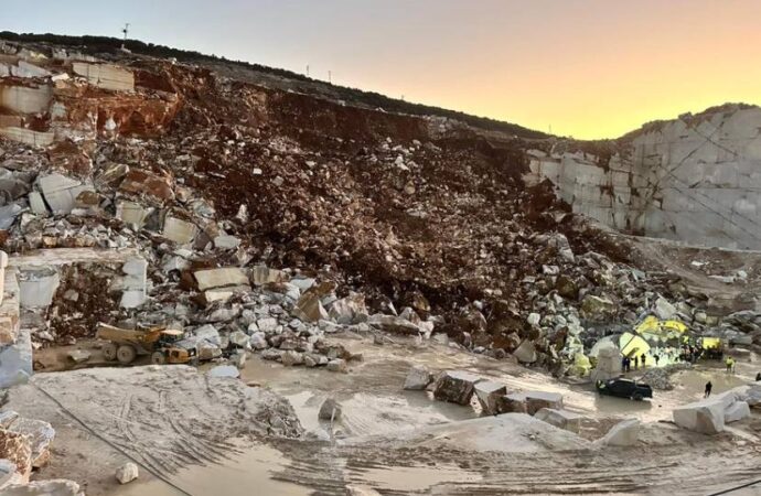 Mermer ocağında heyelan: 2 işçi hayatını kaybetti