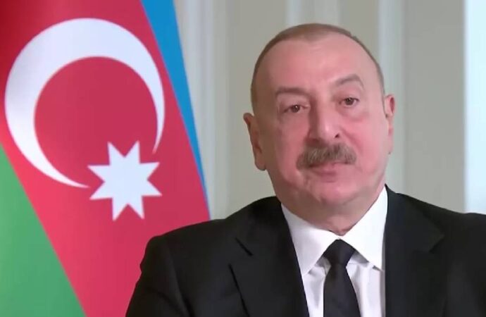 Aliyev, Gürcistan’daki olaylar için Macron’u suçladı: Yine kulakları gözüküyor