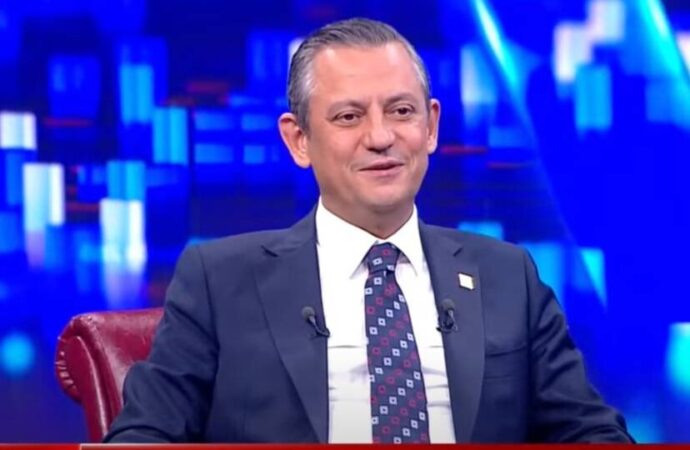 Özgür Özel: Erdoğan’ın Emevi Camii’ndeki namazının kazasını yapmak MİT Başkanına düşmez