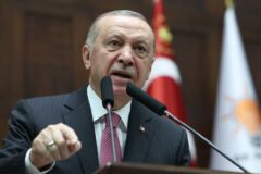 Erdoğan: Esed korkağı cibilliyetine yakışır şekilde Suriye’den kaçmıştır