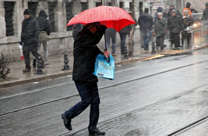 İstanbul’da sıcaklıklar 8 ila 12 derece birden düşecek