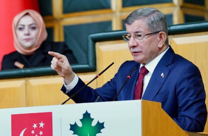 Davutoğlu’ndan Erdoğan’a: Çıkıp net olarak pozisyonunu açıklamalı