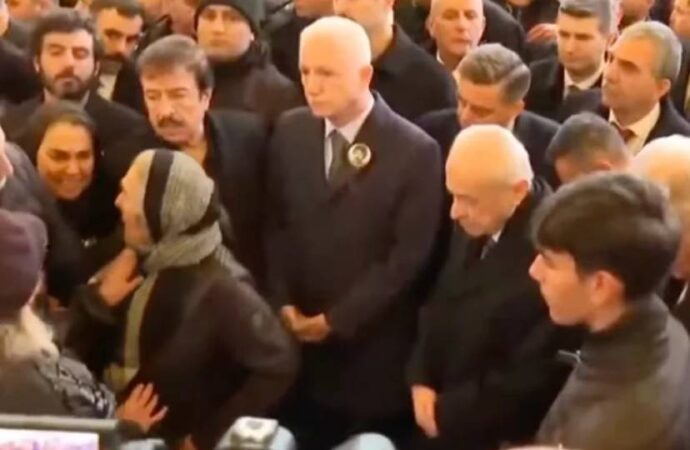 Devlet Bahçeli, Ferdi Tayfur’un cenaze törenine katıldı