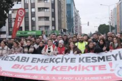 Hazine kesintisi sonrası İzmir Büyükşehir Belediyesi’nde maaş krizi: İşçiler iş bıraktı