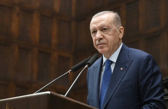 Erdoğan’dan İBB’ye yolsuzluk uyarısı: “Halkın kaynakları yağmalandı'”