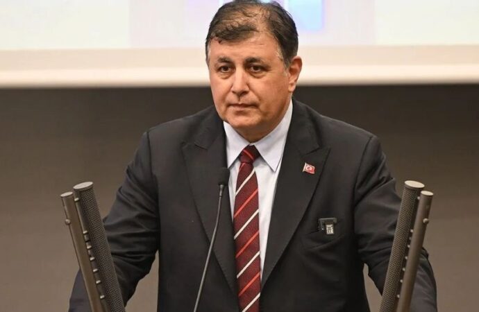 İzmir Büyükşehir Belediye Başkanı Tugay: İzmir’in depreme hazır olması gerekiyor