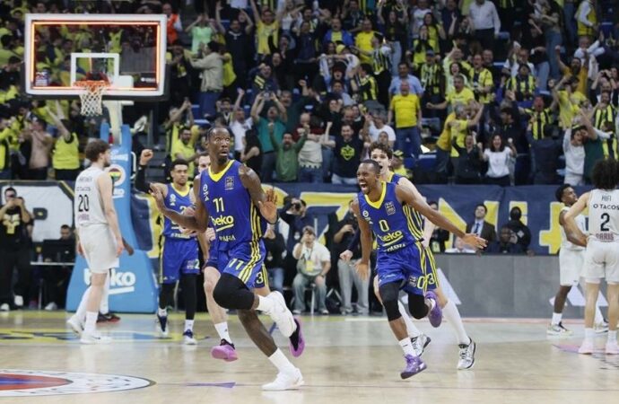 Fenerbahçe Beko’dan EuroLeague’de muhteşem geri dönüş!