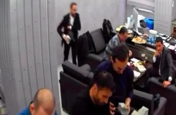 CHP’de para sayma görüntülerine ilişkin ‘İl Başkanlığı Binası’ davası ertelendi!