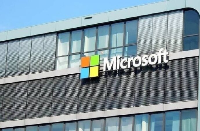 Microsoft, İsrail ile iş birliğini protesto eden iki çalışanını işten çıkardı!
