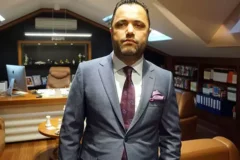 Rezan Epözdemir gözaltına alındı