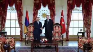 Erdoğan, Ermenistan Başbakanı Nikol Paşinyan ile görüştü