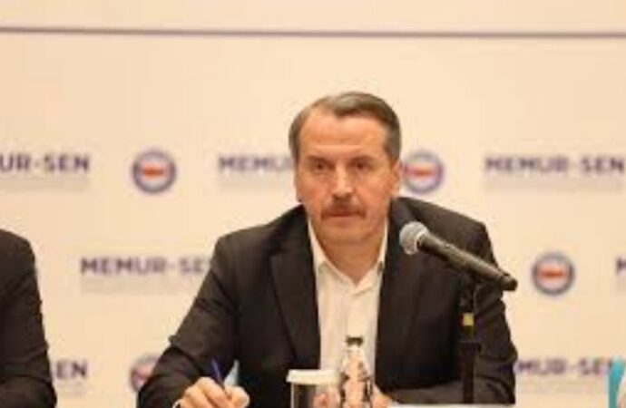 Hükümetin Zam Teklifi Yetersiz Bulundu: Memur-Sen Eyleme Gidiyor