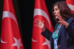 Özlem Çerçioğlu ve üç belediye başkanı CHP’den istifa etti