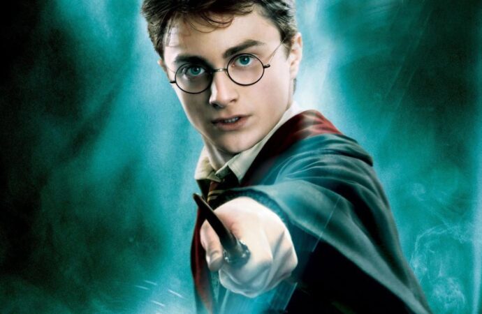 Harry Potter dizisinden Weasley kardeşlerin ilk kareleri geldi