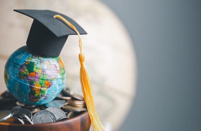 Yurt Dışında Eğitim Alacaklar Dikkat: Diplomalar Sadece Belirli Koşullarda Geçerli